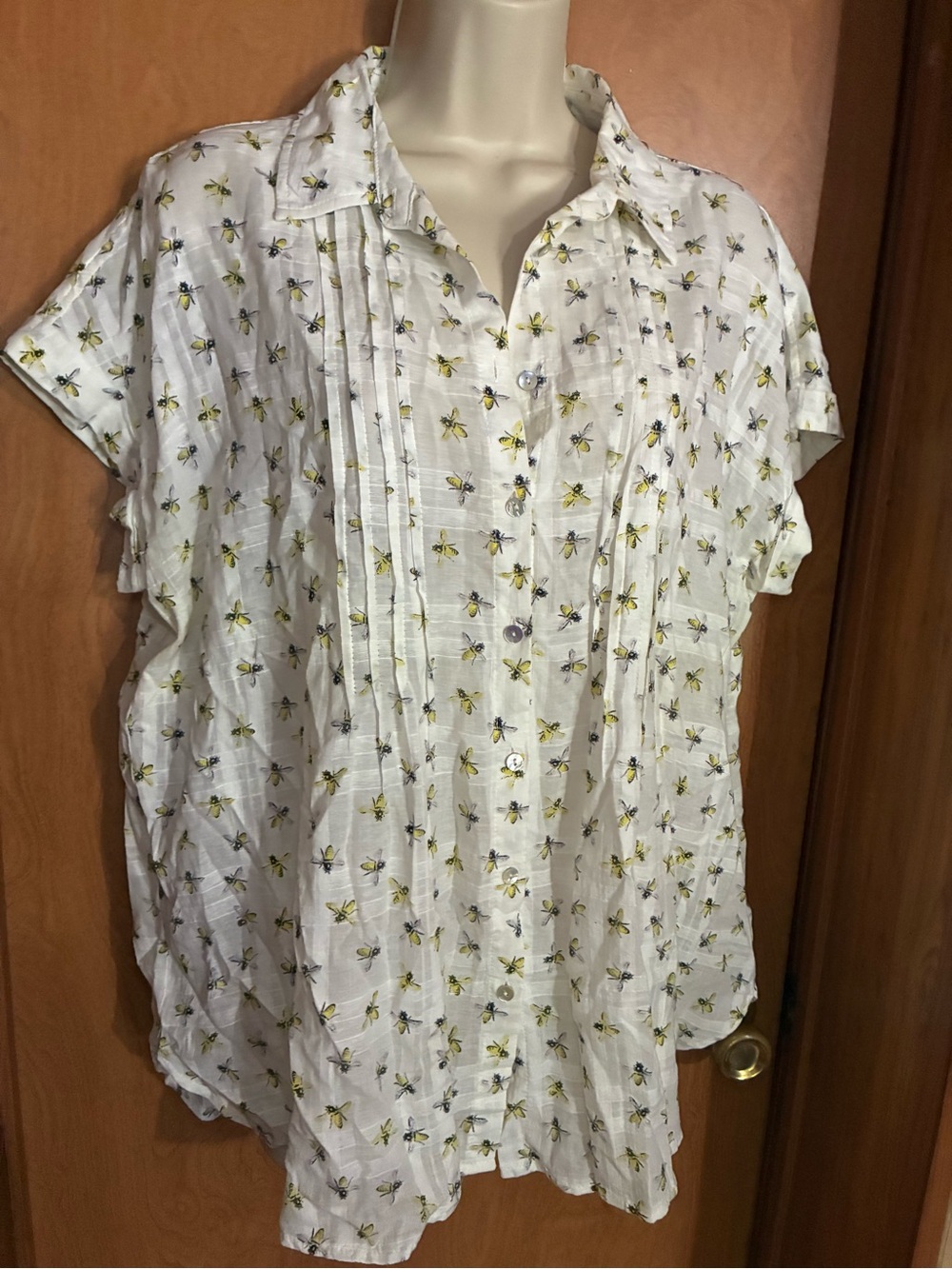 Women’s White Short-Sleeve Button  Large Front Blouse with Yellow Bee Print